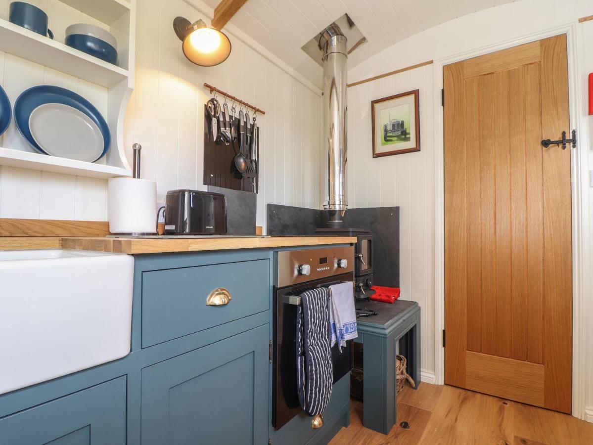 Bosulla Shepherds Hut Penzance Exterior photo