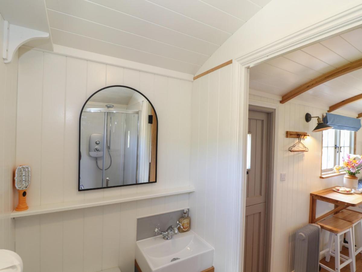 Bosulla Shepherds Hut Penzance Exterior photo