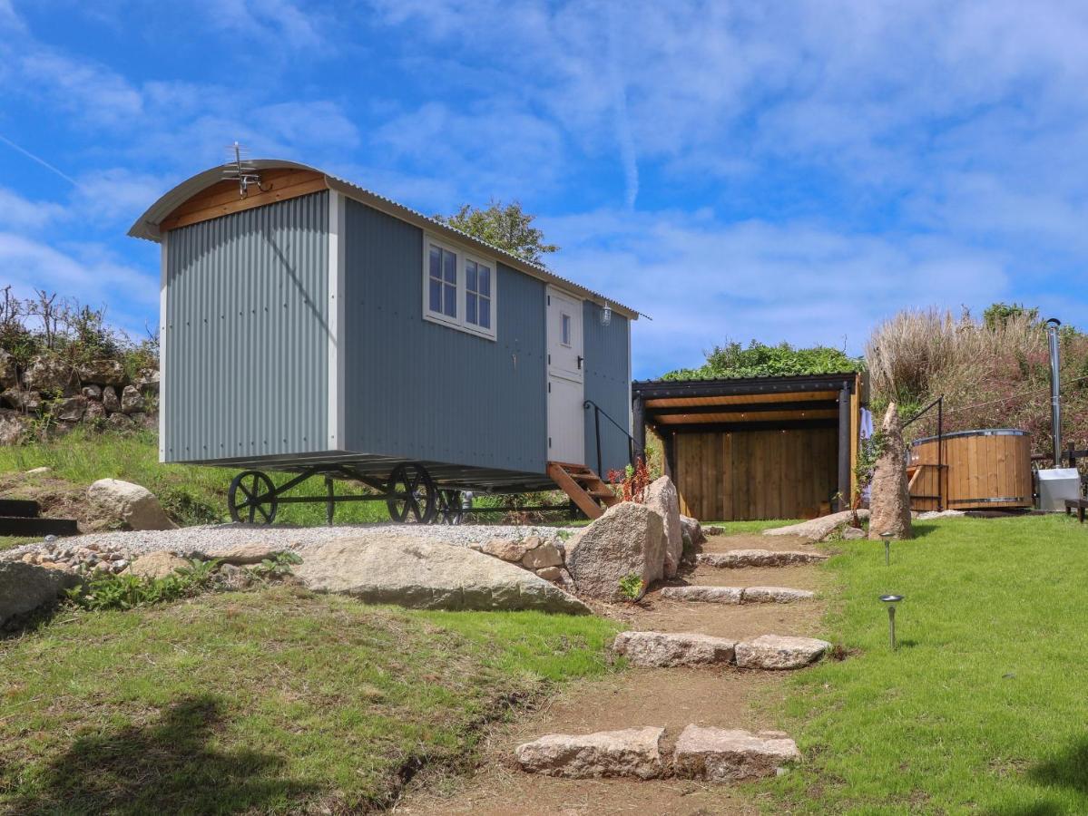 Bosulla Shepherds Hut Penzance Exterior photo
