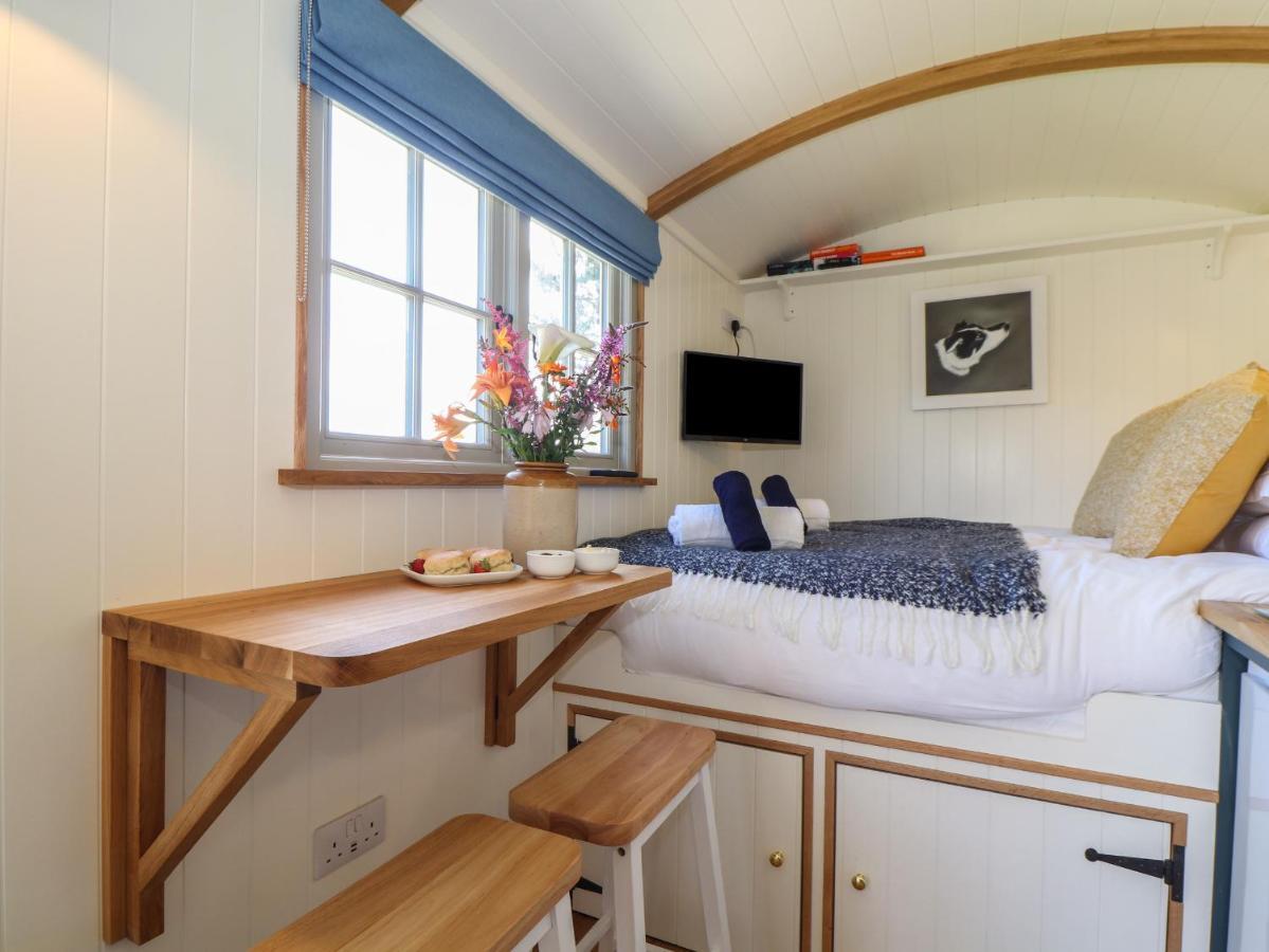 Bosulla Shepherds Hut Penzance Exterior photo