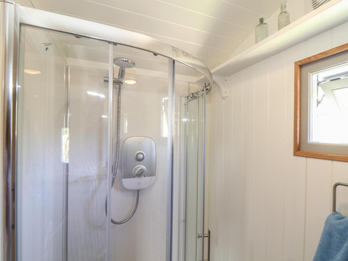 Bosulla Shepherds Hut Penzance Exterior photo