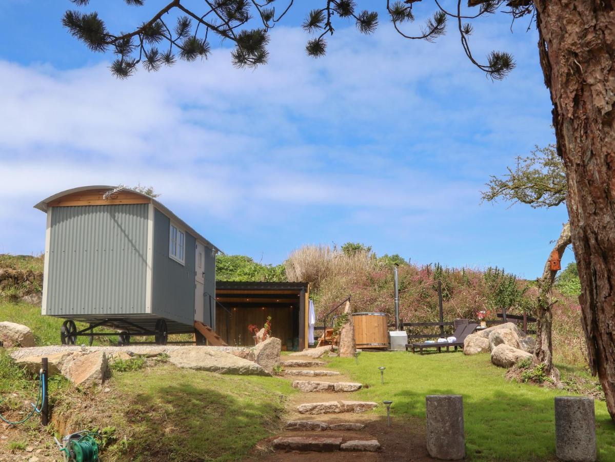 Bosulla Shepherds Hut Penzance Exterior photo